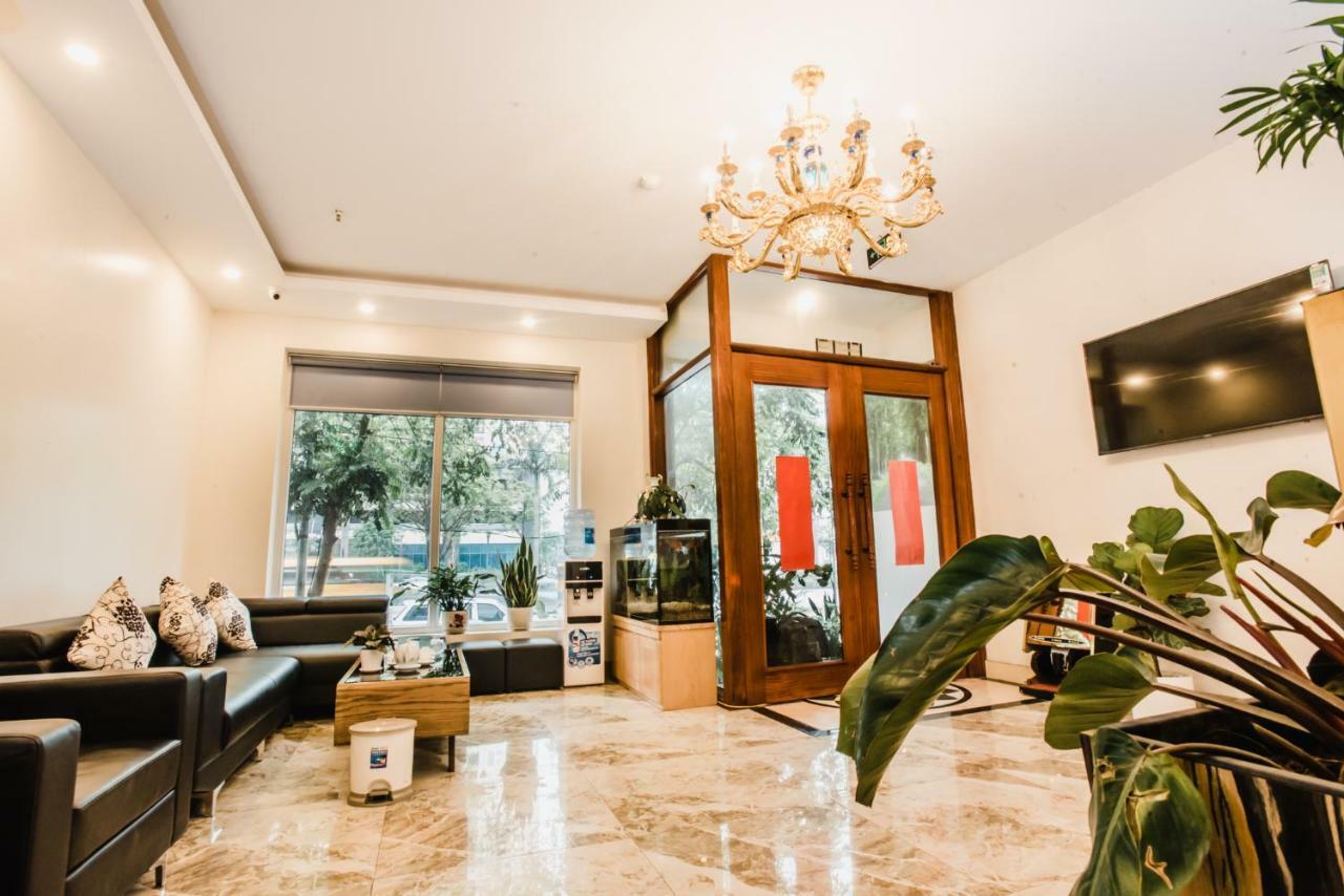 Hotel Royal Van Lung Экстерьер фото